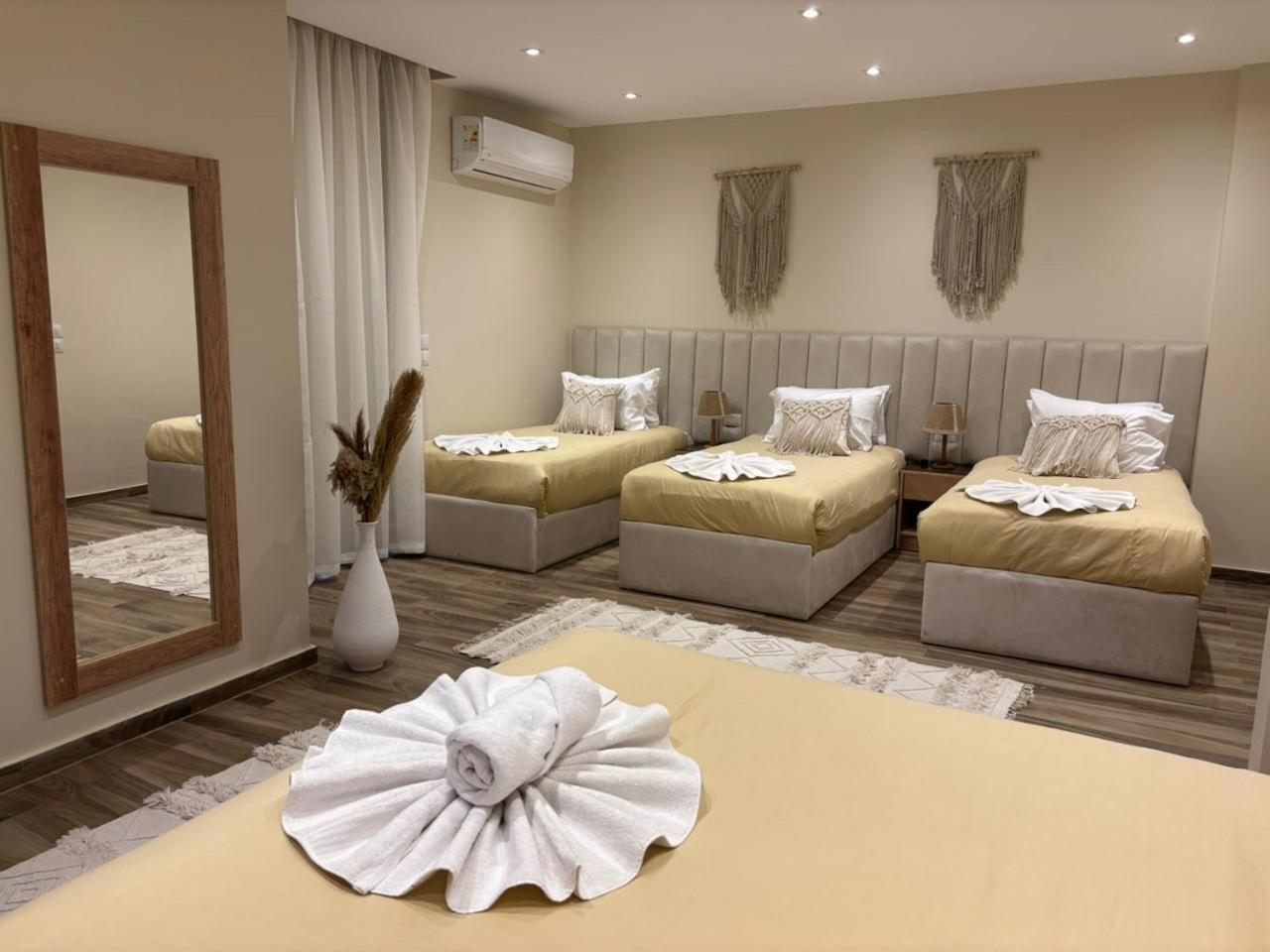 Sequoia Pyramids View Hotel Kafrat al Jabal ภายนอก รูปภาพ